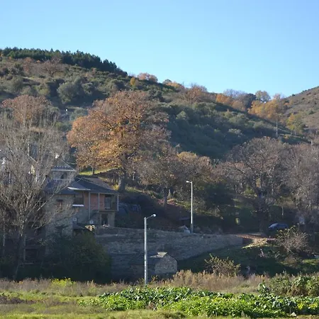 Casa De Onor Rio de Onor