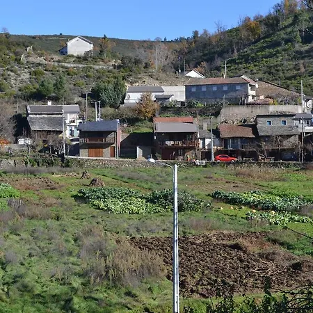 Casa De Onor Rio de Onor