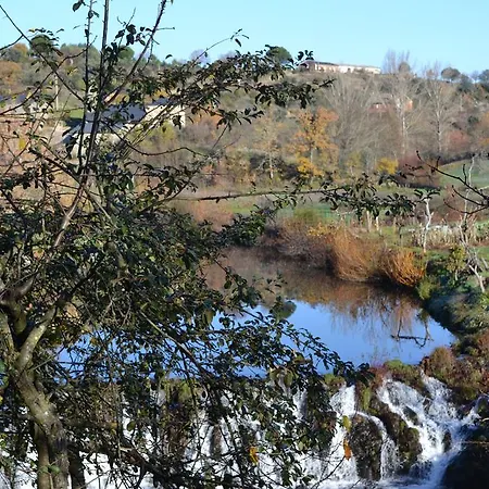 Casa De Onor Rio de Onor