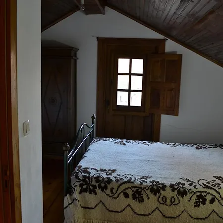 Casa De Onor Rio de Onor